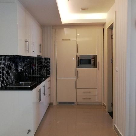 Cosy Beach View Apartments Pattaya Exterior foto