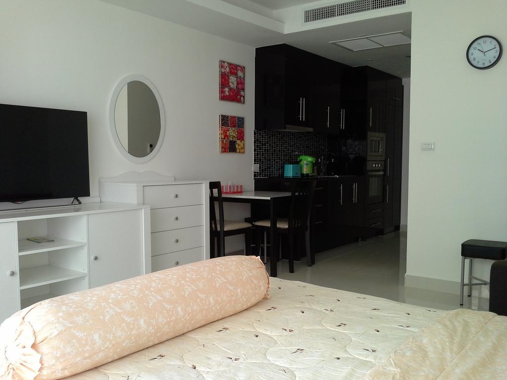 Cosy Beach View Apartments Pattaya Exterior foto